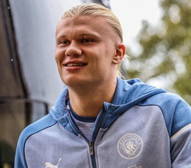 开云体育官网-哈兰德在皇家马德里比赛中战术调整，爆冷引发热议！上演精彩一战的简单介绍-开云体育官网